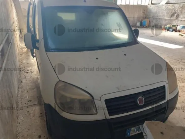 2#9698 Furgone Fiat Doblò