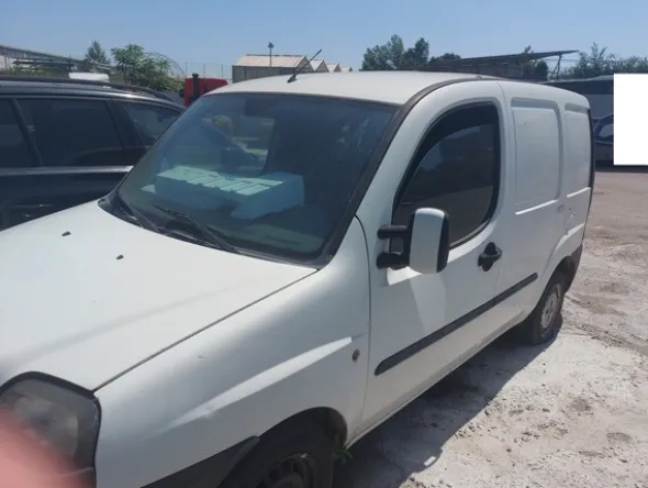 11#7713 Furgone Fiat Doblò