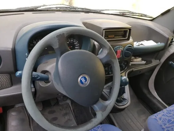 2#6514 Furgone Fiat Doblò