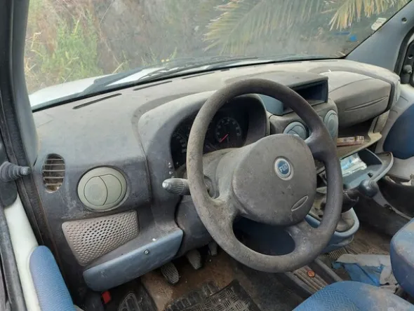 17#7441 Furgone Fiat Doblò