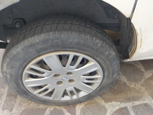 31#7925 Furgone Fiat Doblò