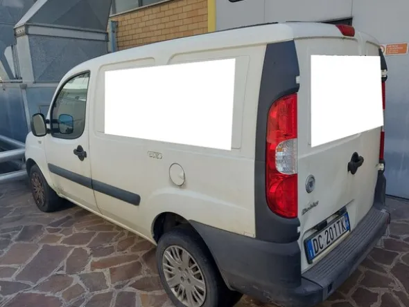 31#7925 Furgone Fiat Doblò