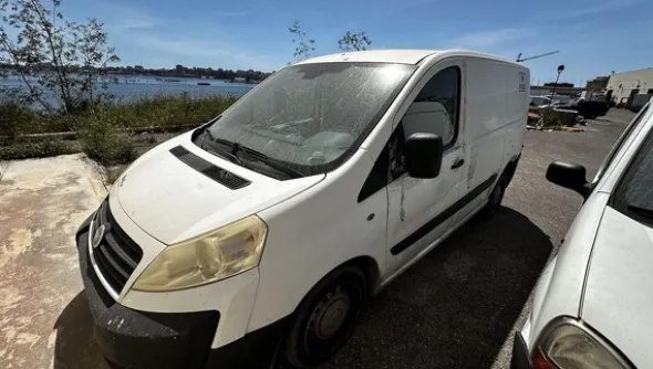 2#8286 Furgone Fiat Scudo