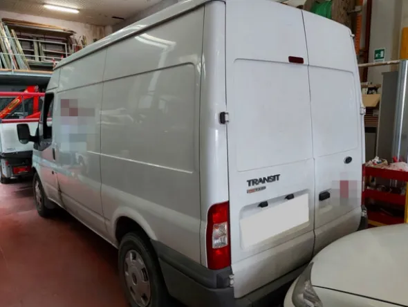 12#6186 Furgone Ford Transit