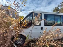 10#8924 Furgone Ford trasporto persone 8 posti