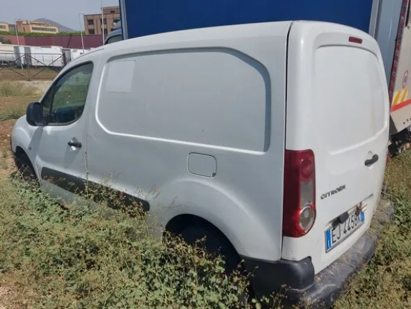 1#6555 Furgone isotermico Citroen Berlingo