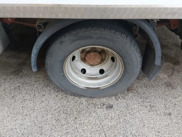13#7533 Furgone isotermico Iveco 35c13