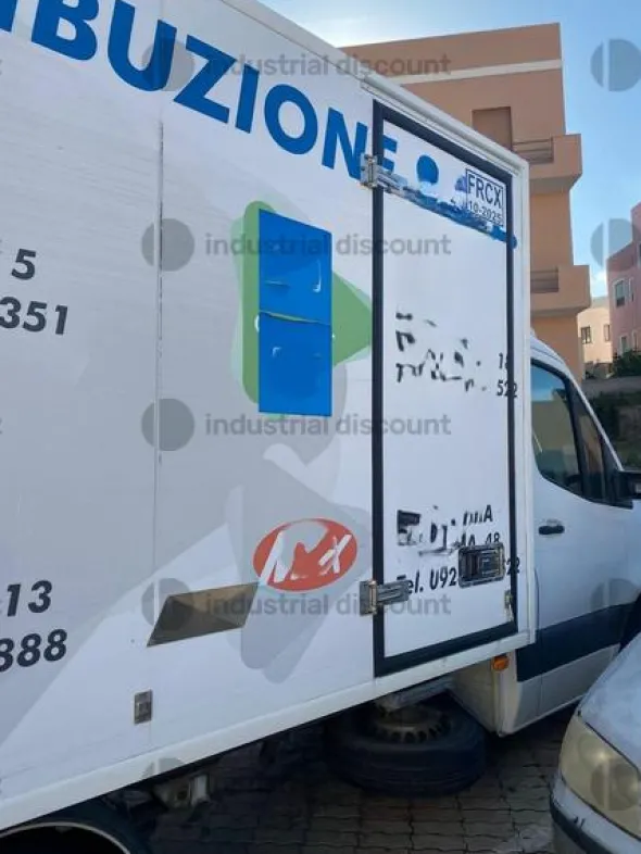 5#10098 Furgone isotermico Mercedes Sprinter