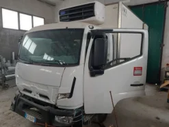 5#8039 Furgone isotermico Renault
