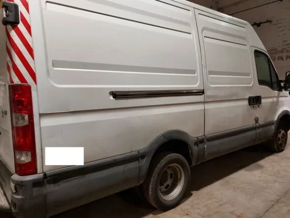 12#7725 Furgone Iveco