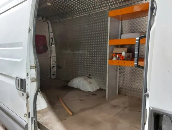 12#7725 Furgone Iveco