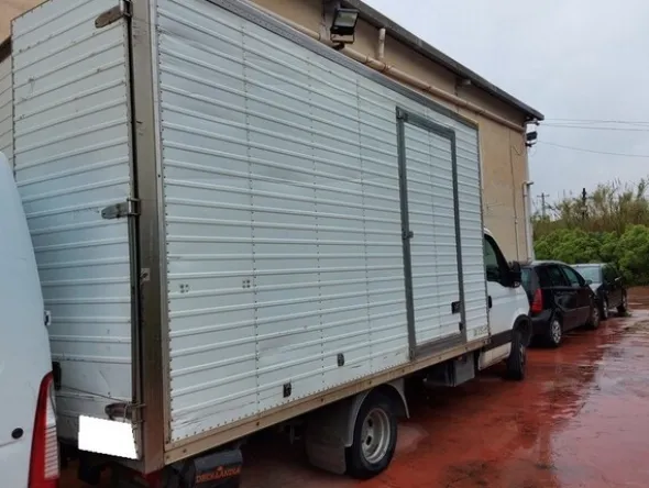1#6236 Furgone Iveco 35C15