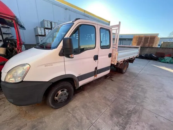 2#6769 Furgone Iveco 50C15DK