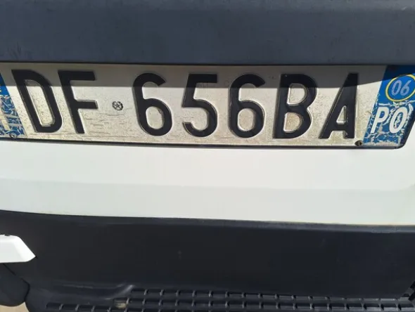 3#8339 Furgone Iveco Daily