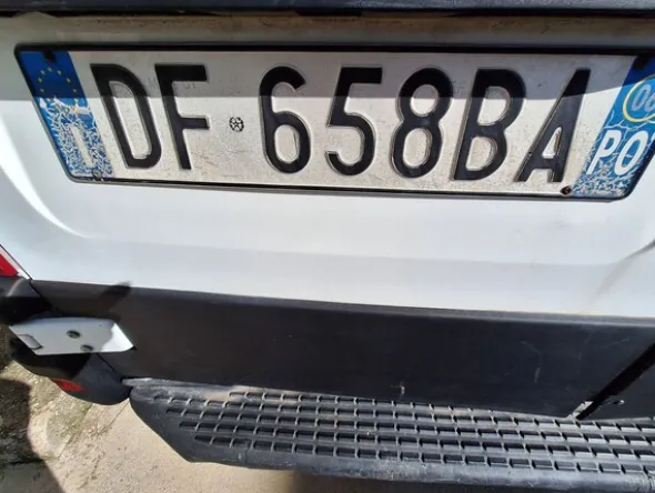 5#8339 Furgone Iveco Daily
