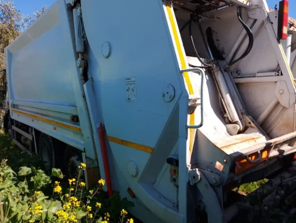 11#8219 Furgone Iveco Magirus 260E4