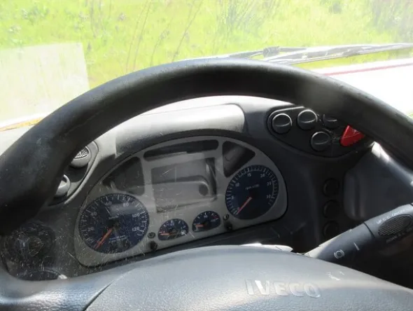 5#7070 Furgone Iveco Stralis