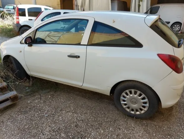 4#6577 Furgone Opel Corsa