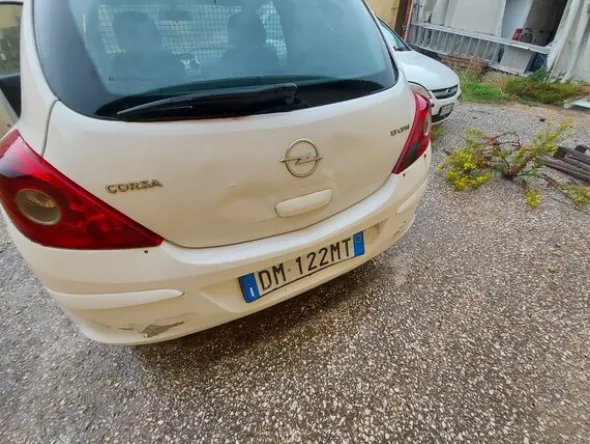 4#6577 Furgone Opel Corsa