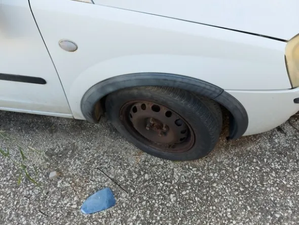 6#6577 Furgone Opel Corsa