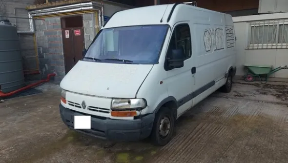 21#6815 Furgone Renault