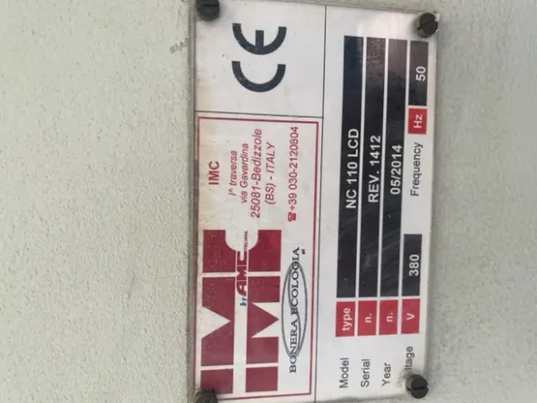 Fustellatrice a controllo numerico AMC