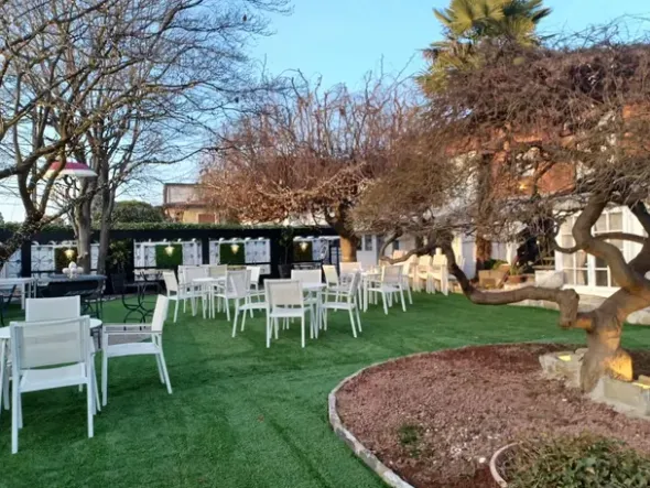 #25905 Garden Café: bar caffetteria e piccola ristorazione