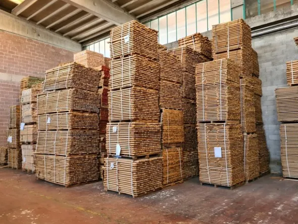 2#6224 Giacenze di magazzino di materiale legnoso