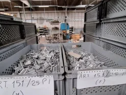 205#9818 Giacenze di magazzino e scaffalature