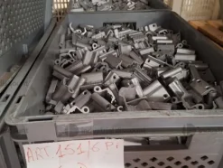205#9818 Giacenze di magazzino e scaffalature