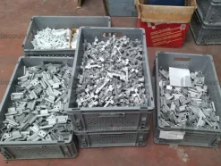 205#9818 Giacenze di magazzino e scaffalature