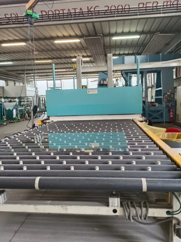 glass tempering furnace