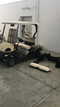 16#4979 Golf Car