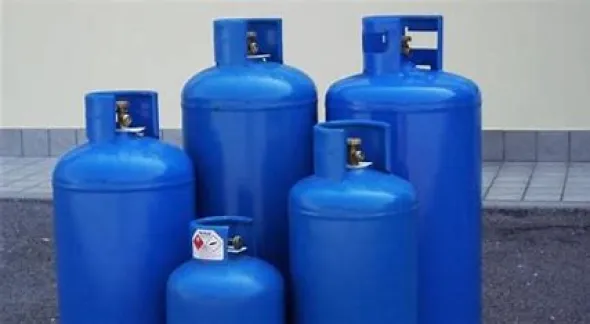 Granigliatrice a tunnel per bombole gas GPL
