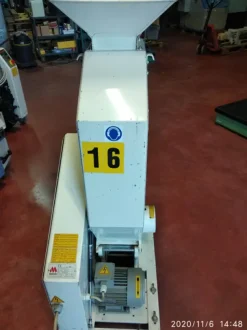GRANULATORE Usato marca MORETTO