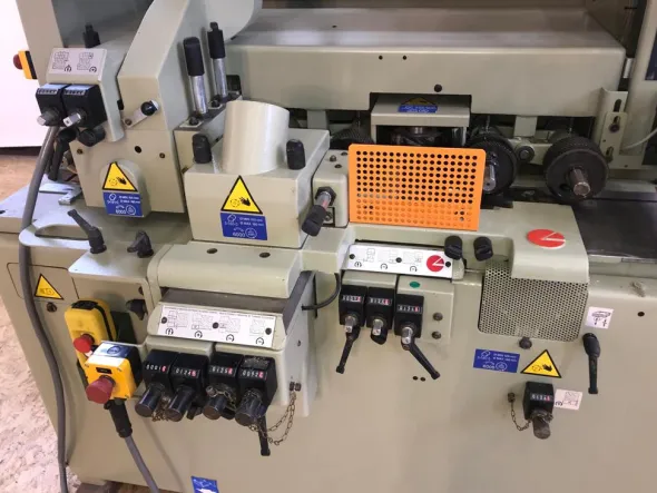 GR902 - 1224Scorniciatrice marca SCM
