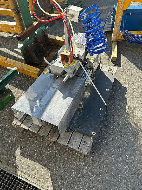 Gru a bandiera con pinza portata 200 kg