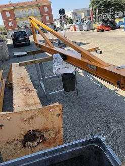 Gru a bandiera 2000 kg