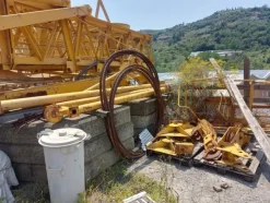 19#7766 Gru Potain
