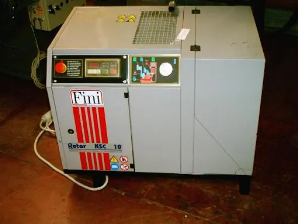 GRUPPO COMPRESSORE ARIA COMPRESSA
