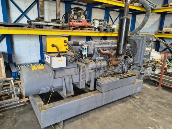 Gruppo elettrogeno 100 KVA FIAT IVECO 6 cilindri diesel