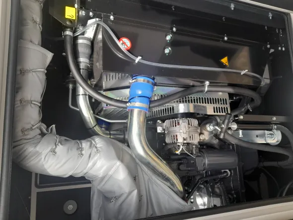 Gruppo elettrogeno 124kva 99kw