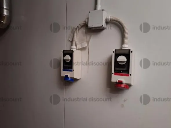 27#9389 Gruppo Frigorifero e trattamento ariaQuadro elettrico di distribuzioneQuadro elettrico di automazione