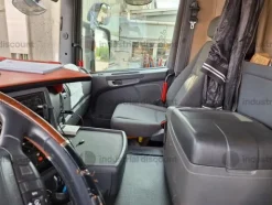 6#9250 Gru su autocarro Marchetti MTK 1006