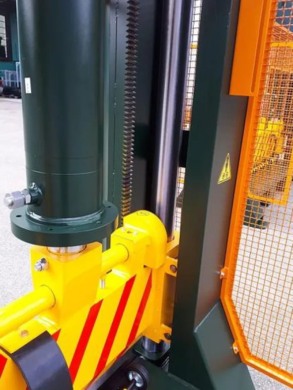 GUILLOTINE REEL SLITTER 1.500x1.250 mm. 7,5 kw IN STOCK