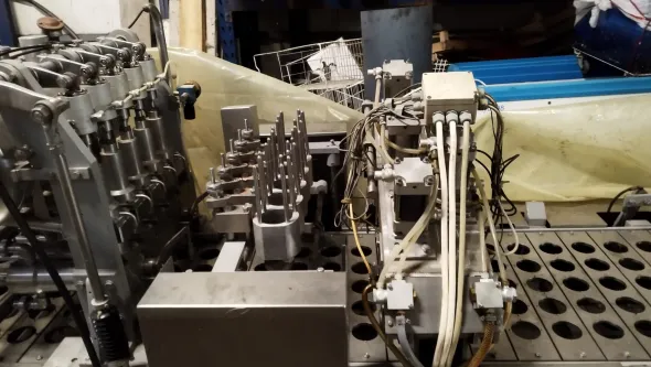 Hamba BK 6005 Filling machine - dairy yogurt cups