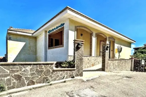 #2537180 Hotel attrezzato con ristorante vista mare