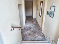 #24323 Hotel con arredi e dotazioni