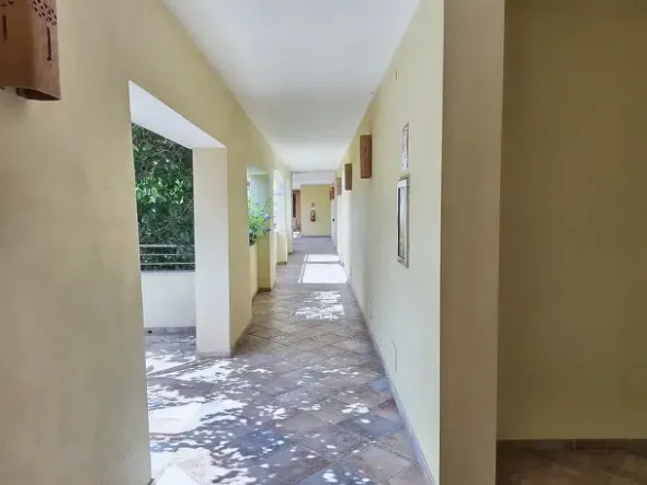 #24323 Hotel con arredi e dotazioni