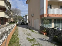 #25771 Hotel di tre piani vista mare